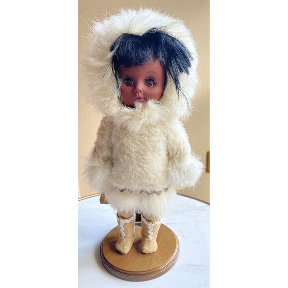 Vintage Inuit Doll Native‎ American Eskimo Fur Hooded Parka Sleeping Eyes 11" - Picture 1 of 5
